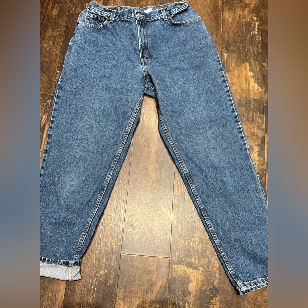 Vintage Levi’s 550 Women’s Relaxed Fit/Tapered Leg Jeans Size 16 Mid Y2K